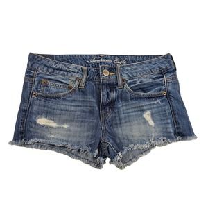 American eagle size 2 blue jean destroyed shorts raw hem EUC ^^